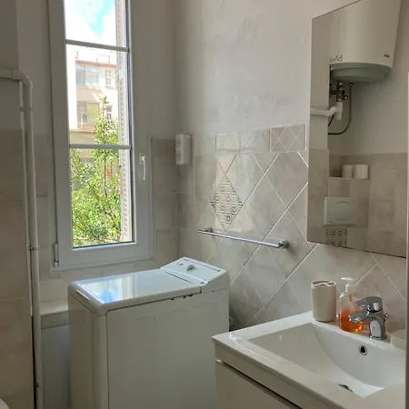 T2 - A Deux Pas De La Ajaccio (Corsica)